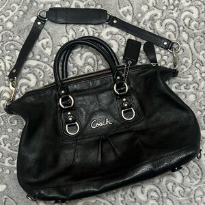Coach Black Ashley Leather Handbag Bag Vintage